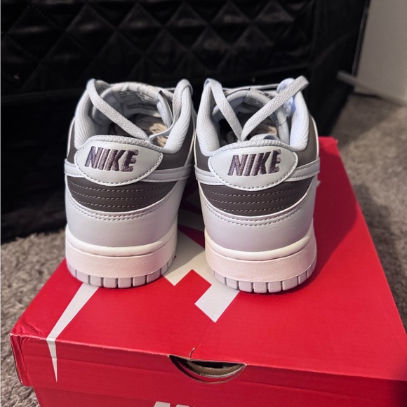 Nike Dunk Low Cave Stone Pure Platinum - Picture 4 of 5